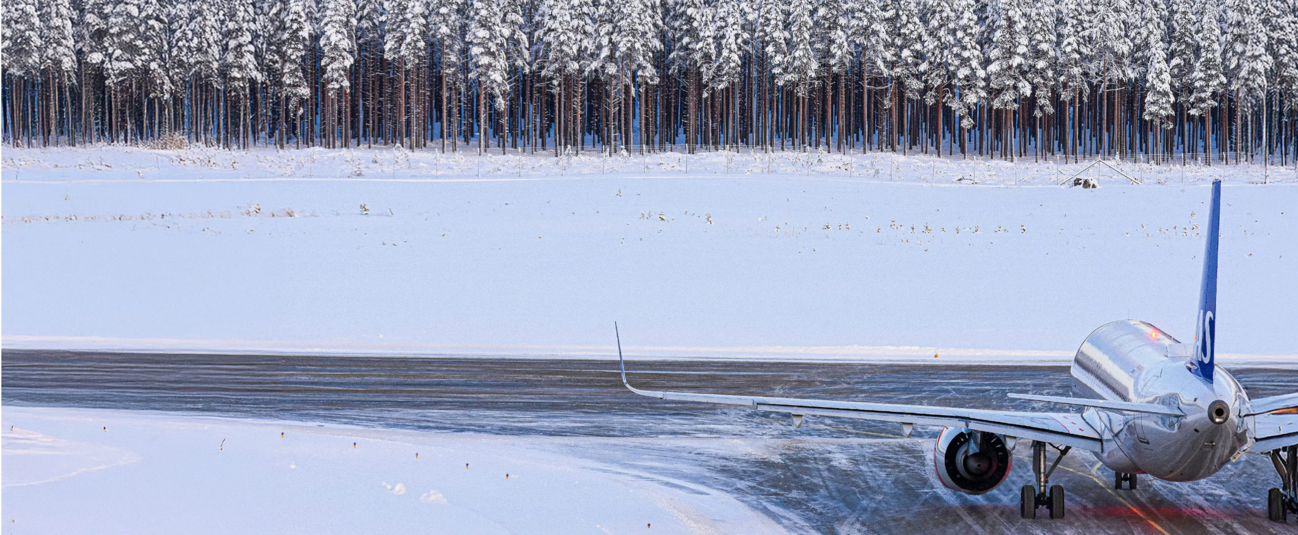 Decarbonizing Airports in Cold Climates: Challenges & Opportunities for Canadian Airports